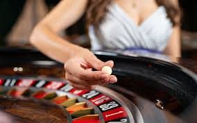 Hasil putaran roulette dan pembayaran di platform aiabet
